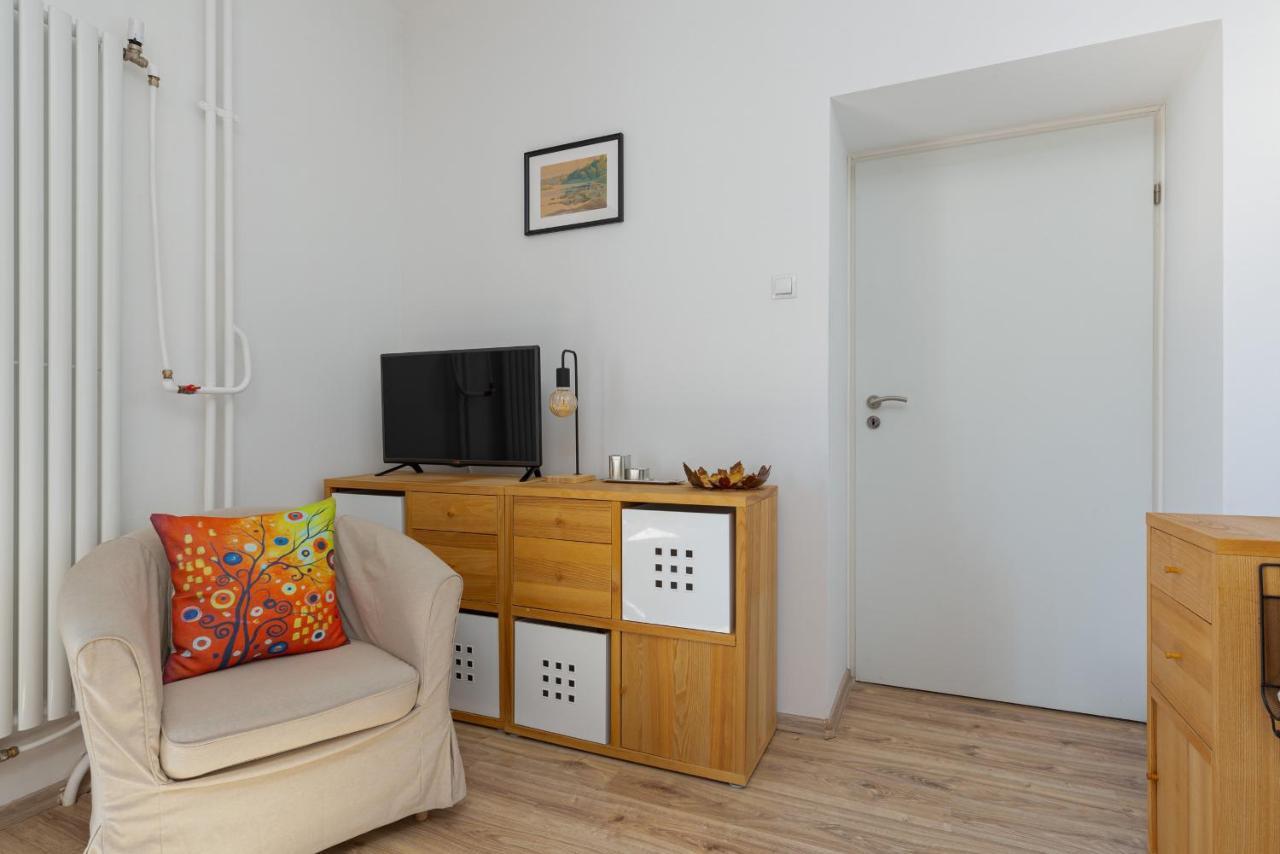 Apartment Bialobrzeska Warsaw By Noclegi Renters Kültér fotó